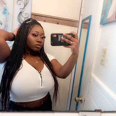 Deeeforshort's tweet photo. #NewProfilePic https://t.co/7zSeBgFCQA