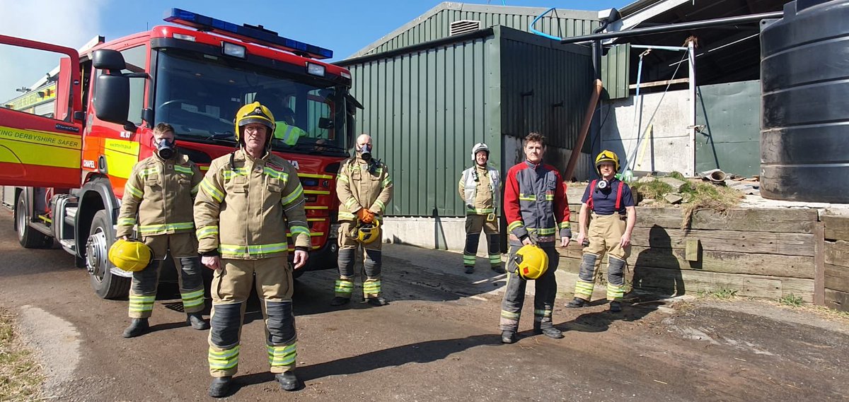 chapel_on's tweet photo. New kit looking on point, spot the odd one out @DerbyshireFRS https://t.co/IgVMjwGvVj