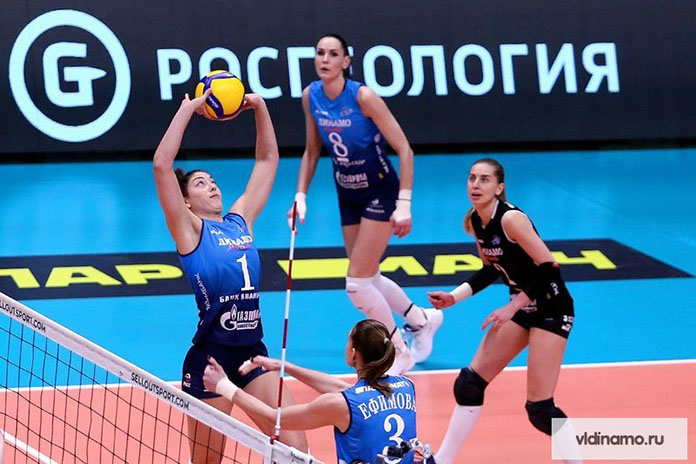 TCVolleyball's tweet photo. From @VBMagazine how the men's and women's Olympic volleyball teams are dealing with the postponement of the 2020 Games >> https://t.co/FfvLBYMZZg https://t.co/BgfGe5qBWG