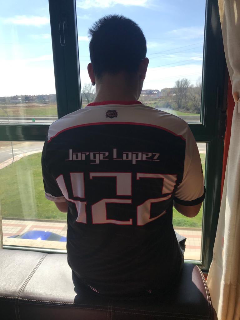 Jolo4221's tweet photo. Aquí está la camiseta de @wearteamdesign 💣 e @InnovateSRT que ganas tenia de que llegará!!🔥 https://t.co/41LrQqn5h3