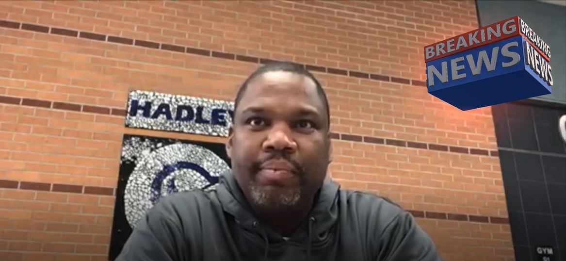 HadleyUSD259's tweet image. Mr. Stubbs, Mrs. O'Reilly and Mr. Bedore have a message for our Hadley parents and students! #hadleyrocks #wpsproud youtu.be/jSgrIZ7V6a8