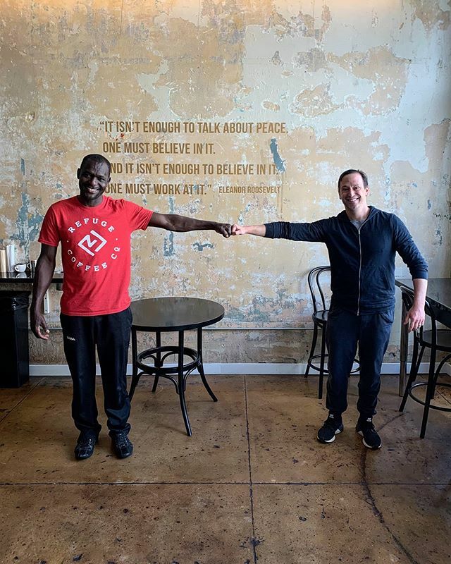 refugecoffeeco's tweet photo. When good neighbors come to shine a smile and a fist bump from a distance (followed by good handwashing 😉) @constellations.community ✨💕 They're currently offering a "FREE DRIP COFFEE Program" at #RefugeSweetAuburn between 8am and 2pm until the end of April! (while supplies l… https://t.co/SAFTmLtKEI