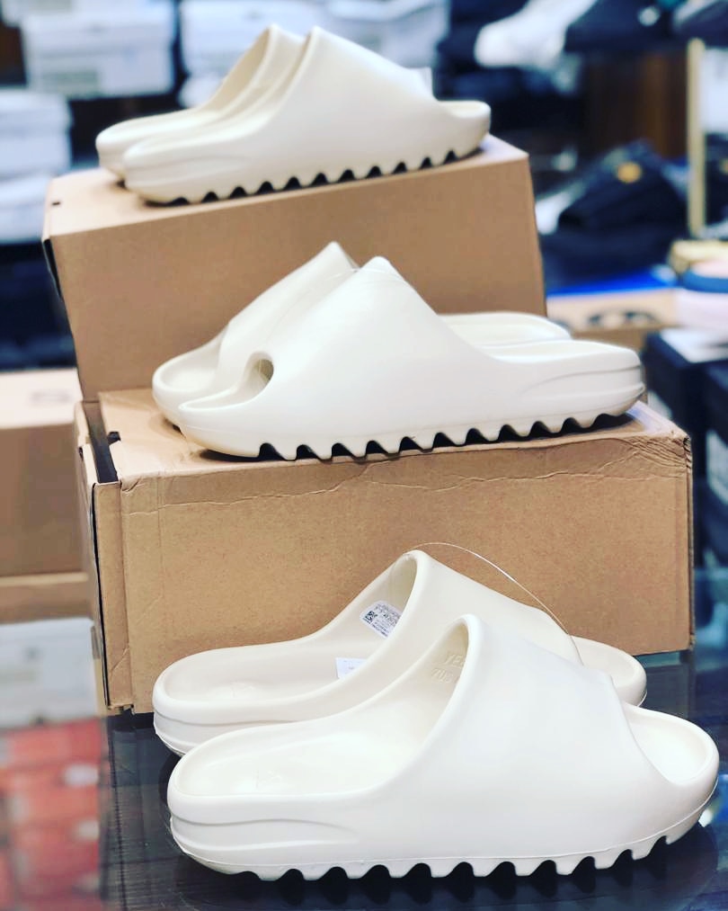 AffairsStore's tweet photo. Order, pay and receive and thank me later.
.
For order and delivery holla us on 
0905 603 8977 
.

We deliver worldwide (T&amp;C applies)🔥🔥🔥
.
#hustlersquare 
#legithustlersng 
#legitvendorsng 
#hustlerstrend 
#hustlersquarehub 
#fashionslayers 
#slayersonly https://t.co/y7YmCt5p6z