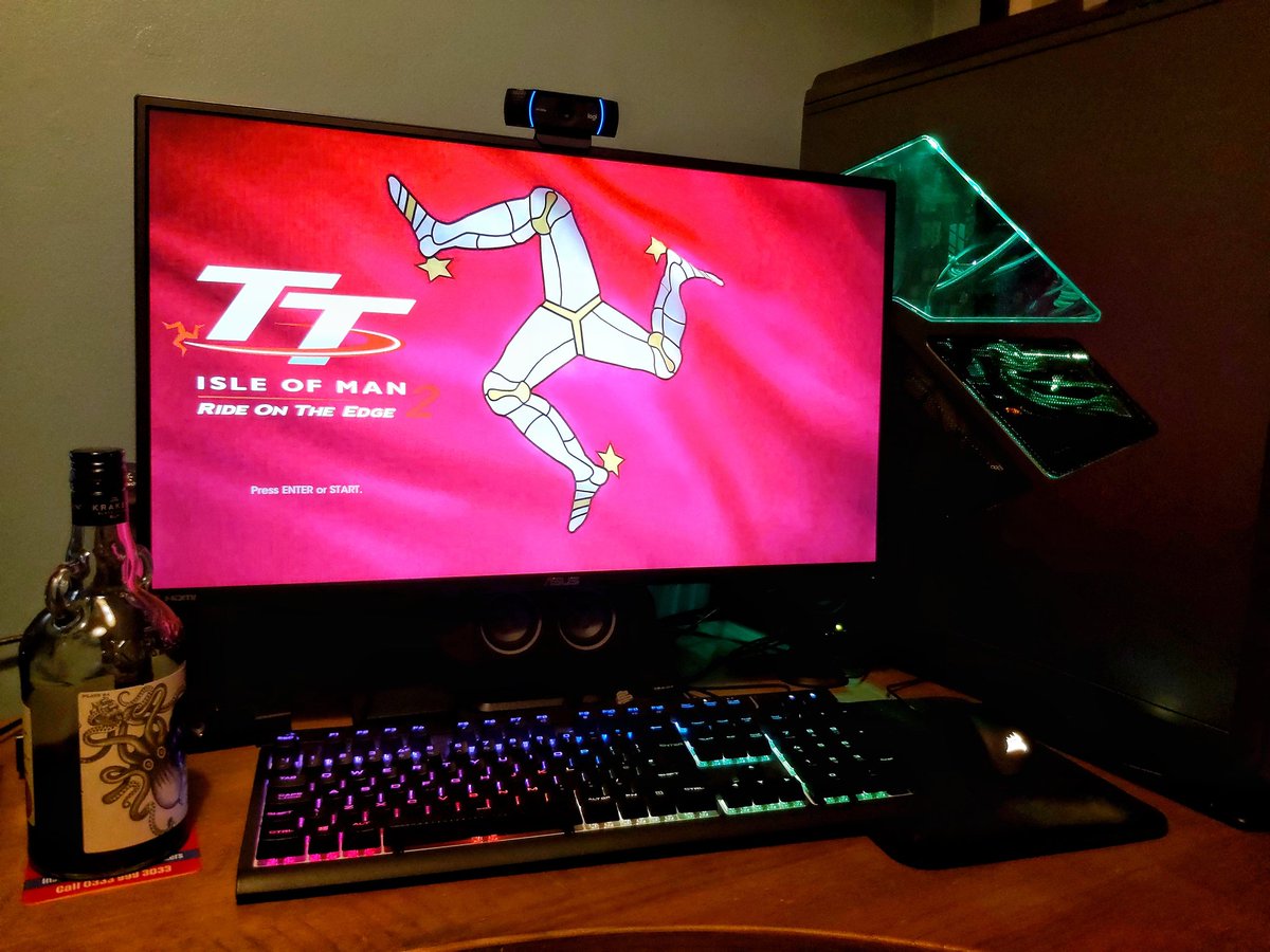 Tiny_Rider's tweet photo. This is how I've spent my day very productive!
.
.
.
#longweekend #selfisolating #gamingpc #drinkingrum https://t.co/xBbV3Z4FrX