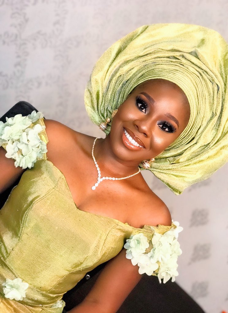 Mo_Disu's tweet photo. I’m your plug when it comes to Aso-Oke: I sell all types of Aso-oke like :-
Etu, Alaari, Sanyan, Silk, Supernet, Crowntex, Double weaving, Cotton, Loom, Soge Complete (Bride &amp; Groom), Monogram Design, Handcut/Laser Design and Stoning of Aso-Oke.
We also make beautiful Auto-gele. https://t.co/JvRXzJbjV6