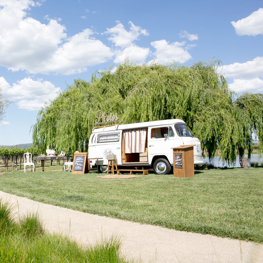 TheBoothBus's tweet image. May the road rise up to meet you...
May the wind be at your back...
And until we booth again...
May you stay healthy and calm as this storm passes. 

We miss you guys and will see you soon!