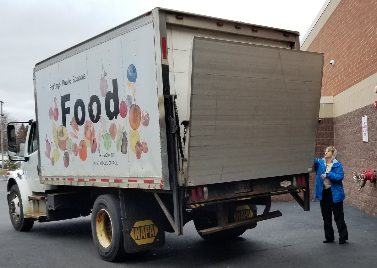 portageschools's tweet photo. Important: updated schedule for "grab n go" meals for students during school closure starts Mon. See it at: https://t.co/PnbB9nsO8G
#schoollunch #schoolbreakfast #portagepublicschools #feedourstudents https://t.co/yRVoXGxSBX