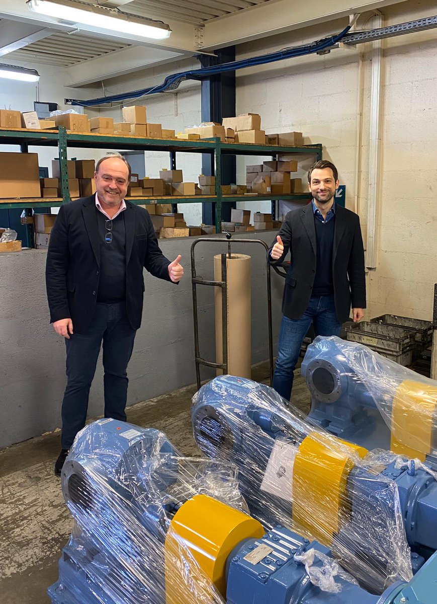f_lesache's tweet photo. #OnSeBat #COVID19fr
Merci @OlBriere de te battre avec autant d'énergie et de passion, avec le tiers de ton effectif, pour la continuité économique de ton entreprise. Les pompes BROQUET essentielles à l'agroalimentaire 🇨🇵 💪🏻
@medef @La_FIM @uimm @FR_Industrie @usinenouvelle https://t.co/eYFAns6pXm