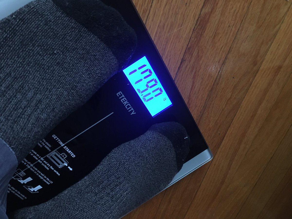 MrDolan14's tweet photo. What it looks like to maintain a steady diet... I should write a book #bookguy #maintaining #under180 https://t.co/VHK56NNhYv