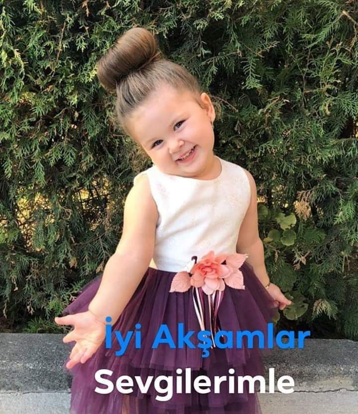ZeynepGzde12's tweet photo. Benim küçüklüğüm sanki😊😊😊 https://t.co/RvgFmBKhBh