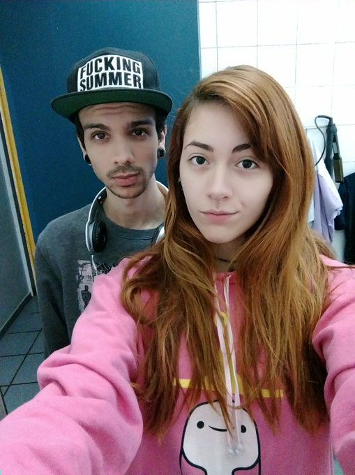 Duplinha de 2 desde sempre ❤️ #casalaward https://t.co/T18tIeCOQ4<a href="/tag/casalaward"class="tags">#casalaward</a>