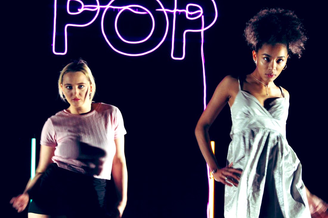 EventHorizonCo's tweet photo. Everyday is #internationaltheatreday 😍🥰 @Sade_Malone @marthapgodber @annabellemterry @KatieGeorge_ @lozfoster__ @b_elliott_actor @peteaustenactor @KirstySBarlow @amoodycloud Here’s to relationships, friendships, art &amp; future productions! 🥂😘 #theatre #newwriting #acting https://t.co/1x7N7kJwRS