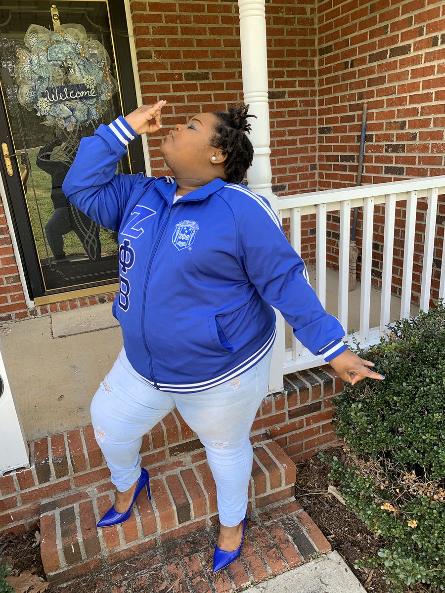 queen_kay330's tweet image. It’s Zentennial💙🕊 and I am now a PROUDDD member of ZETA PHI BETA SORORITY INC.💙🕊
#44 #SPR20 #LegendZ20