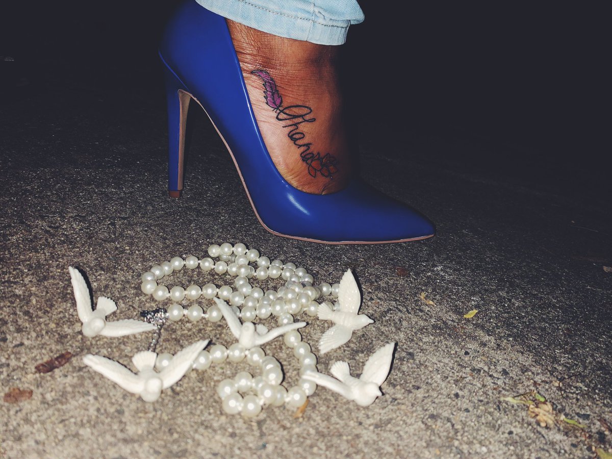 queen_kay330's tweet image. It’s Zentennial💙🕊 and I am now a PROUDDD member of ZETA PHI BETA SORORITY INC.💙🕊
#44 #SPR20 #LegendZ20