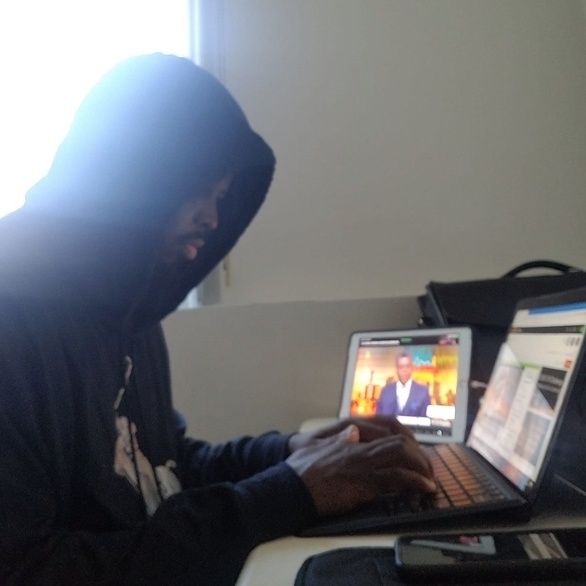 arthurjbaker's tweet photo. Creed III: Fighting From Home #InTheatersSoon #LivingAMovie https://t.co/jWcKpiKMwZ