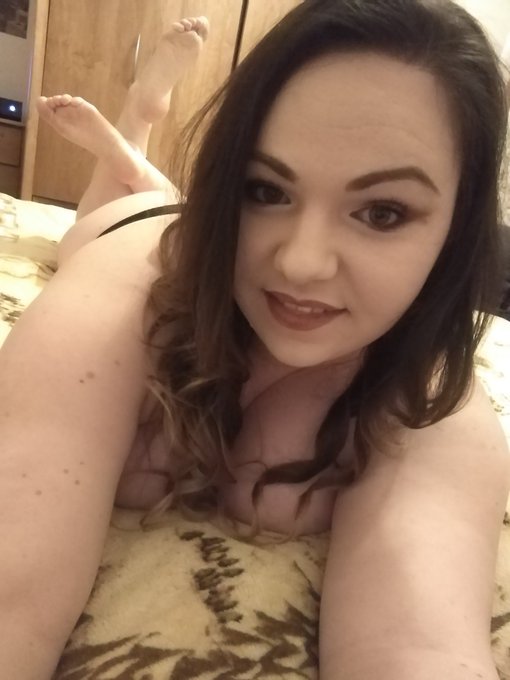 Khaleesi Kremes - All dolled up with nowhere to go... #chublove #thicc #bbw #nsfw https://t.co/qSsmbtLOOB