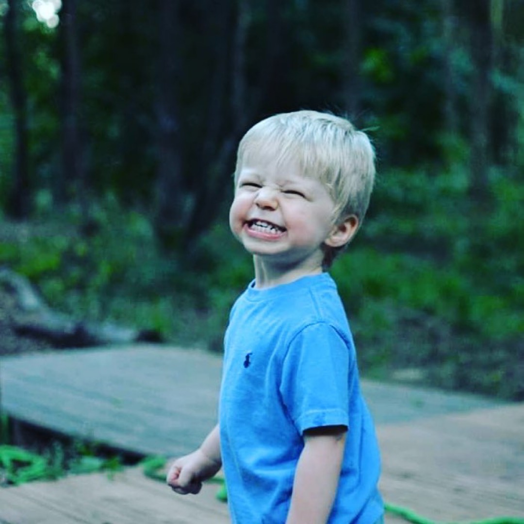 Just a massive smile to start your weekend.  This was Anna’s gorgeous boy who came to the glamping orchard last year.  Pretty soon we’ll all be outside making memories together again. 
Wishing you a healthy weekend from the Browning Bros.
#glamping #visitessex
#friyay