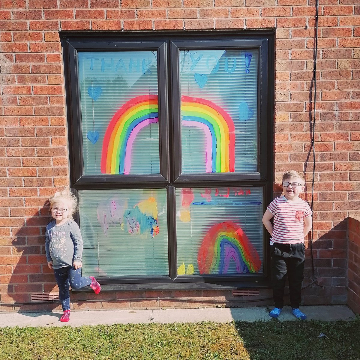 From me and mine #ThankYou 🌈💪🏻💙

#CoronaLockdown #BorisJohnson #COVID2019 #IsolationLife #COVID19 #coronaUK #uk #Englandlockdown #NHS #NHSThankYou #keyworkers <a href="/itvcalendar/">ITV News Calendar</a> <a href="/SkyNews/">Sky News</a> <a href="/BBCNews/">BBC News (UK)</a> <a href="/barnshospital/">Barnsley Hospital</a> <a href="/ChronOnline/">Barnsley Chronicle</a>