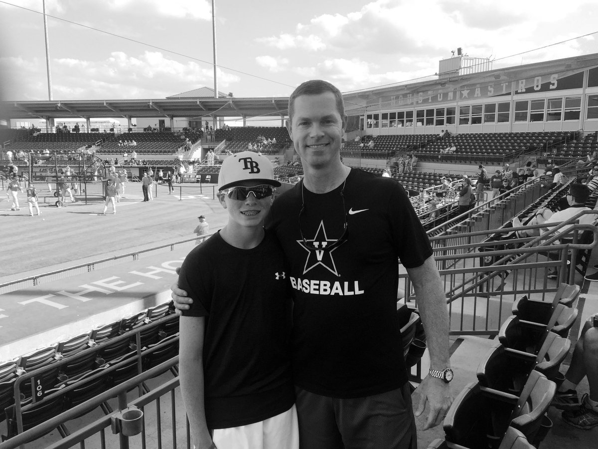 MattRonne77's tweet image. Pre beard. Pre Corona.  Pre Astro hater. #SpringFling2016 #missingbaseball