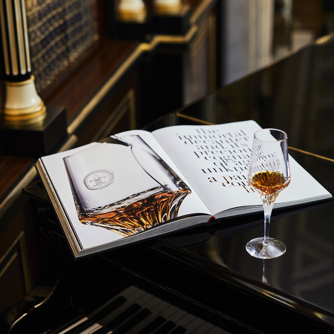 LOUIS XIII COGNAC on X: Take a break and dive into LOUIS XIII Cognac :  The Thesaurus, an immersive art book conceived and soon to be unveiled by  British publisher ACC Art