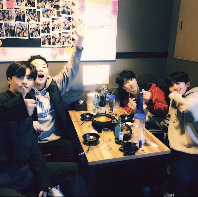 romeosingapore's tweet photo. 200327 JOON Instagram Update 

#HYUNJONG #MINHWI #YUNSUNG #KIMHYUNJONG #KIMMINHWI #HWANGYUNSUNG #ROMEO #로미오 #김현종 #현종 #민휘 #김민휘 #윤성 #황윤성 https://t.co/6NW61PJ0J4