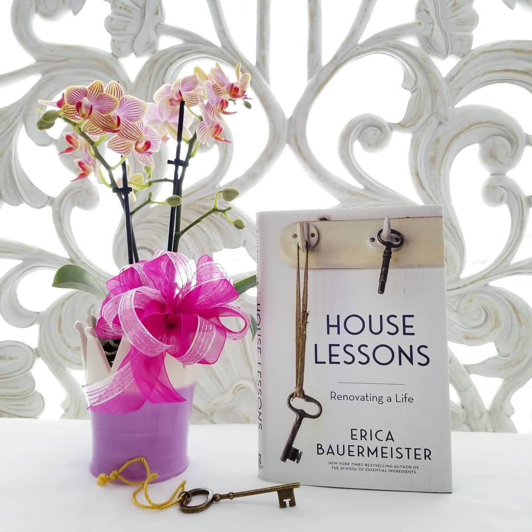 Finished reading floral Friday! Full review on Instagram and Goodreads. 

#houselessons #ericabauermeister #memoir #stayhomeandread #socialdiatancewithbooks #escapethroughbooks #stayhomewithbooks #booksconnectus #readrelax #bookreview #bookrecommendation #bookreviewer