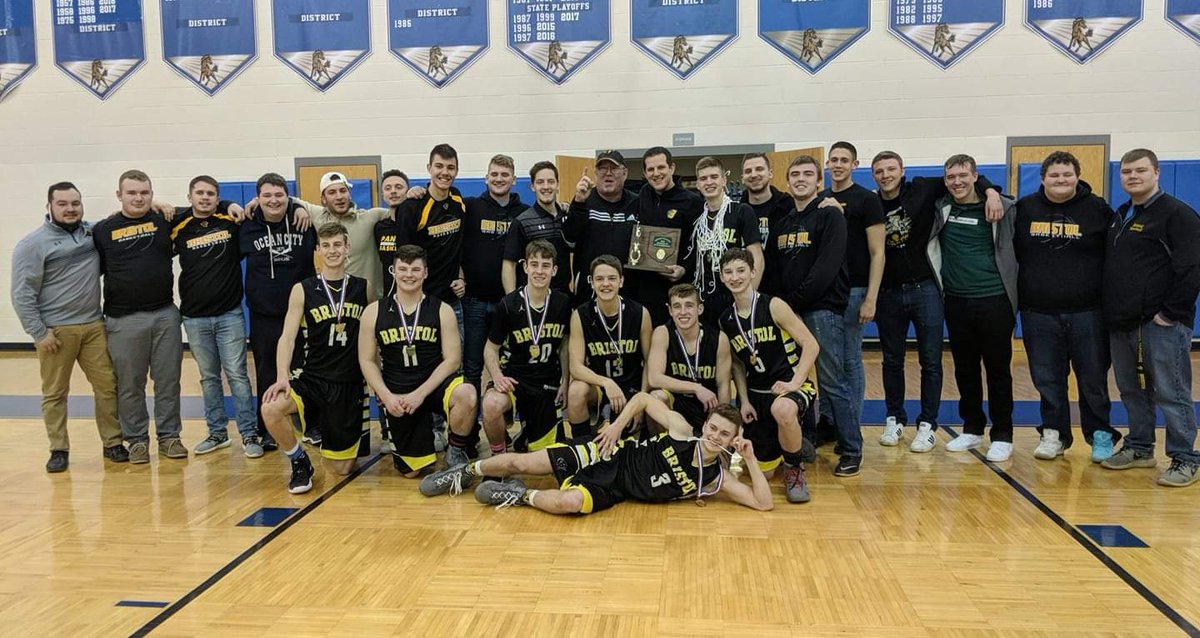 Coach Giesy (@cgiesy339) on Twitter photo 