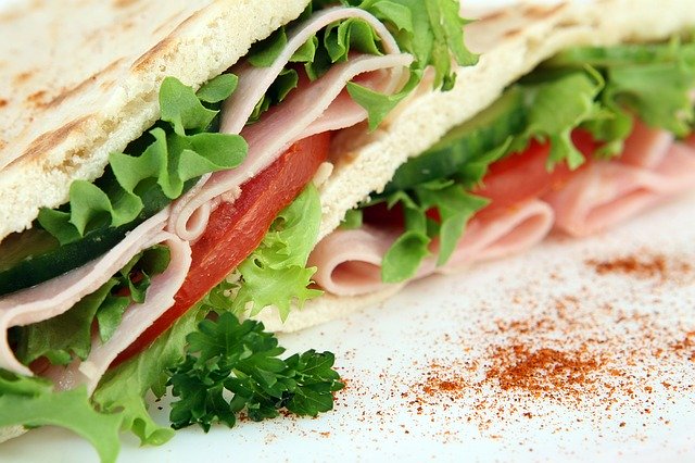 CCOChamber's tweet photo. Help support our local Restaurants! Click here to see who is open with curbside pickup and delivery! Have a great lunch and dinner! https://t.co/G6UYt6mo0s https://t.co/JQNL3ahrbL