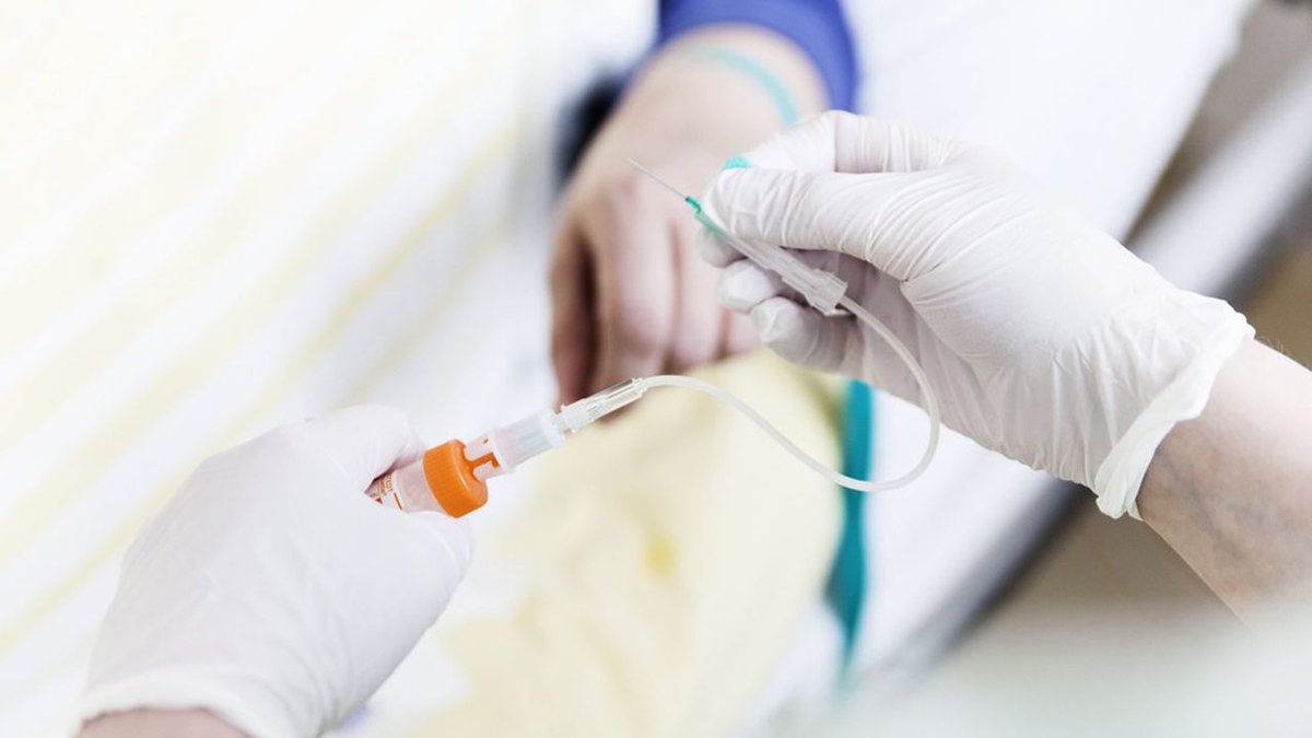 #Cancer : #Sanofi obtient le feu vert américain pour un deuxième #médicament. Le #Sarclisa est destiné à traiter un cancer rare de la moelle osseuse. Il va devoir affronter un médicament de #Janssen qui réalise 3 milliards de dollars de ventes. #santé ow.ly/Zyqe30qt5or