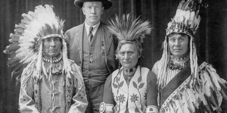 In September 1894 an explosive meeting occurred between anthropologists and activists Franz Boas and James Teit, that led to a huge treasure trove of ethnographic work on Indigenous nations in British Columbia that Canadians did not have access to before!
open.spotify.com/episode/5jaxZ1…
