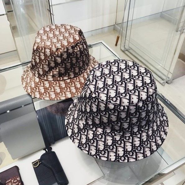 dior bucket hat