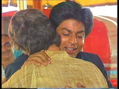 DDNational's tweet photo. Shekharan is BACK on @DDNational! 
Friends, #StayAtHome and watch your favorite @iamsrk's #Circus - TV Series (1989) - From 28th March at 8 pm on @DDNational https://t.co/MZ2zWvmyf5