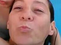 desaparecidaorg's tweet photo. Cristina Iglesias está desaparecida en Monte Chingolo, (Lanús Este) provincia de Buenos Aires. Se la vio por última vez el 25/3 con su hijita Ada (7 años). La familia está desesperada!!, piden por favor difundir, y si tienen información avisar urgente ☎ 911 https://t.co/IY0hTkRIlG
