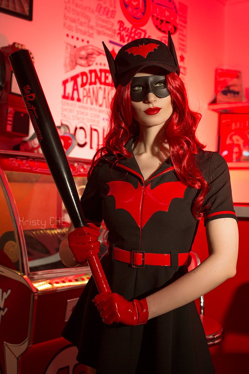 kristy_rein_'s tweet image. Kate Kane as Batwoman! ❤️
Do you like DC comics? What are your favorite characters?
The first part of this photoset is already on patreon.com/kristyche, see them all! And also a lot of backstages (and hot ones too)😏

#batwoman #batwomancosplay #dcbombshell  #dccosplay #dc