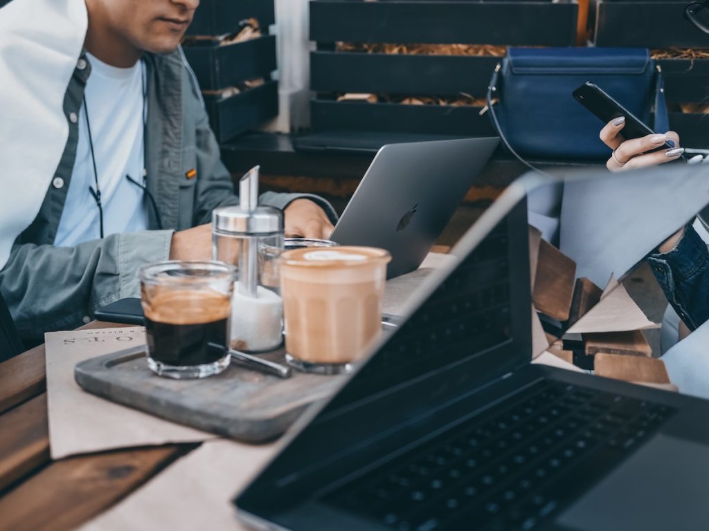 HustlerGigs's tweet photo. 4 Flexible Part Time Jobs You Can Do From Anywhere https://t.co/AgdKig11uR https://t.co/MSr4YupyEJ