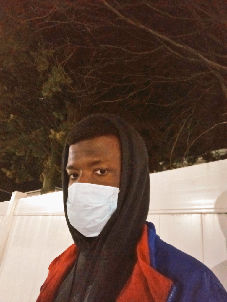 GregoireRalph's tweet photo. i got my mask 😷👌 I'm always\ protected #mymask #COVID19 #improtected #mood #latenight @JenXperience @BriellaTReports @DanaArschin @GainerTV @jennbisramtv @glennschuck https://t.co/CovdLBMwVP
