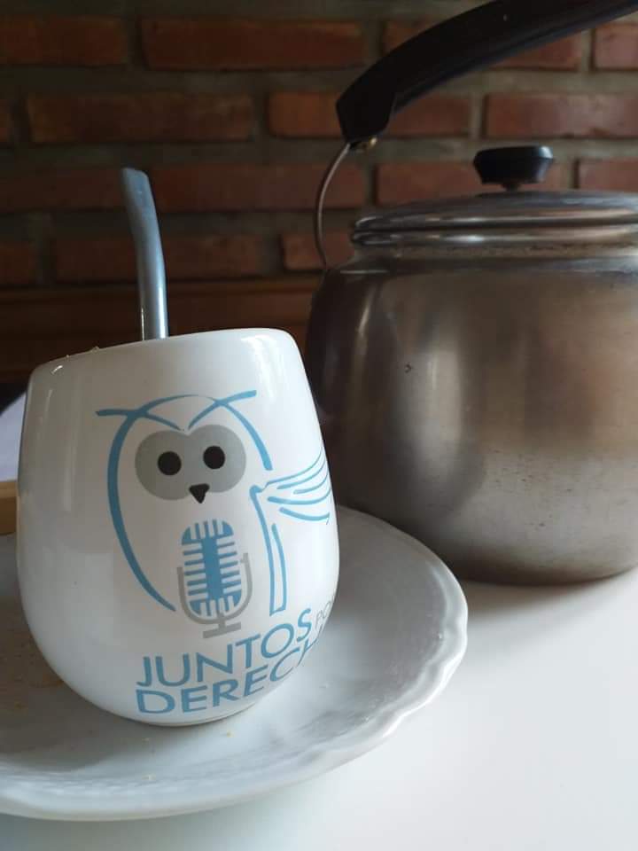 ACBJ_RADIO's tweet photo. En la #Cuarentena de Trenque Lauquen está el #mate de #JuntosPorTusDerechos que en esta oportunidad no se comparte.
#NosquedamosenCasa 
#JXTDenCasa 
@ACBJ_OK
@BibliotecasRBJ 
@bcn_radio 
@menaiaretti @AlejSanta @Pau710 @MarianaCaccia @MarianaSalas_ @GusFulco 
@JuanViali https://t.co/nIBcDnJVA5