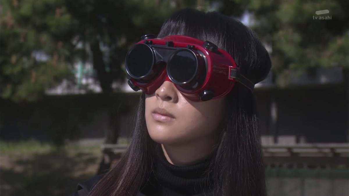 fakethedaytime's tweet photo. #WGirl Going out after 3 months be like. https://t.co/IF12TWtLfx