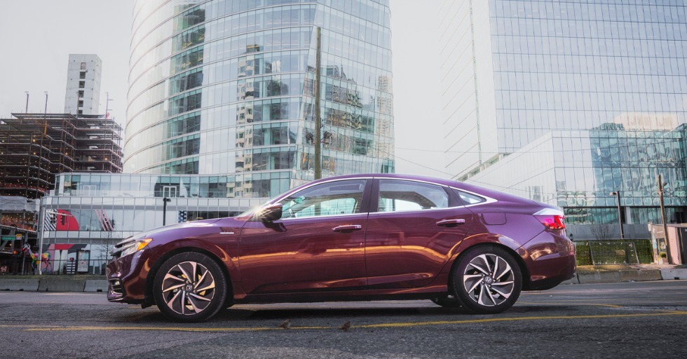 It’s stylish and always goes the distance, just like you. #HondaInsight