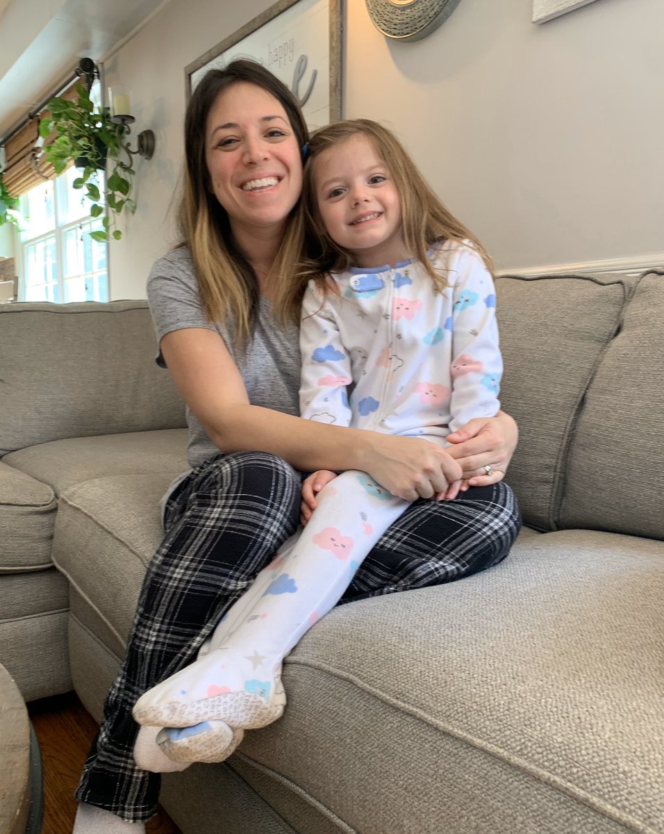 FSDKastner's tweet photo. Happy Friday! We will be enjoying our Friday in our pajamas today! #FarmingdaleRocks #SpiritWeek @FSDVikings https://t.co/zpRjgqne6d