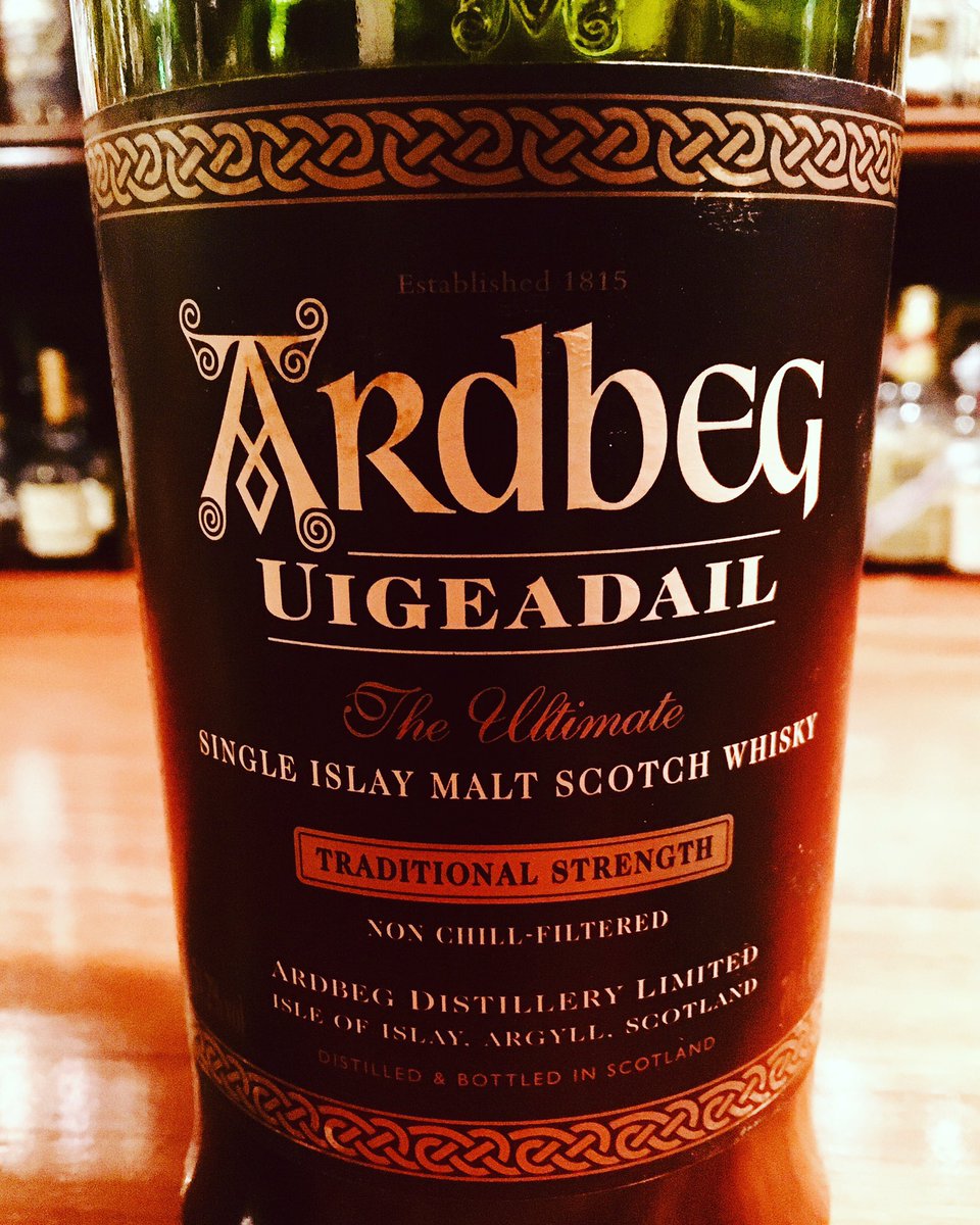 ultimatespirits's tweet photo. enjoyed Ardbeg UIGEADAIL of 1st bottling called TRADITIONAL STRENGTH😉
Happy International Whisky Day
当時憧れていたウーガダールの1stボトリングを久しぶりに堪能。1970年代の味わいも残す銘酒は初心を思い起こさせる。
#ardbeg #uigeadail #traditionalstrength #アードベッグ #ウーガダール https://t.co/8Hrd7oULyN