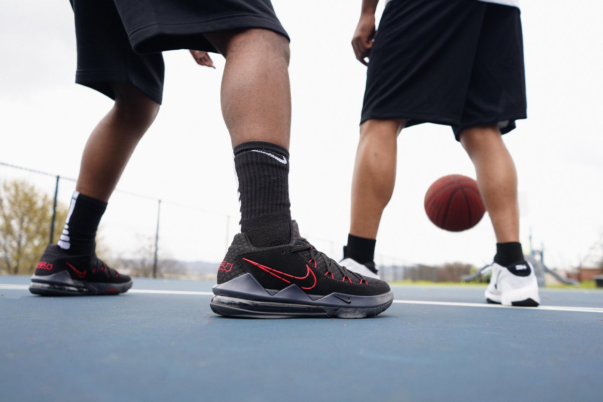 lebron 17 hibbett sports