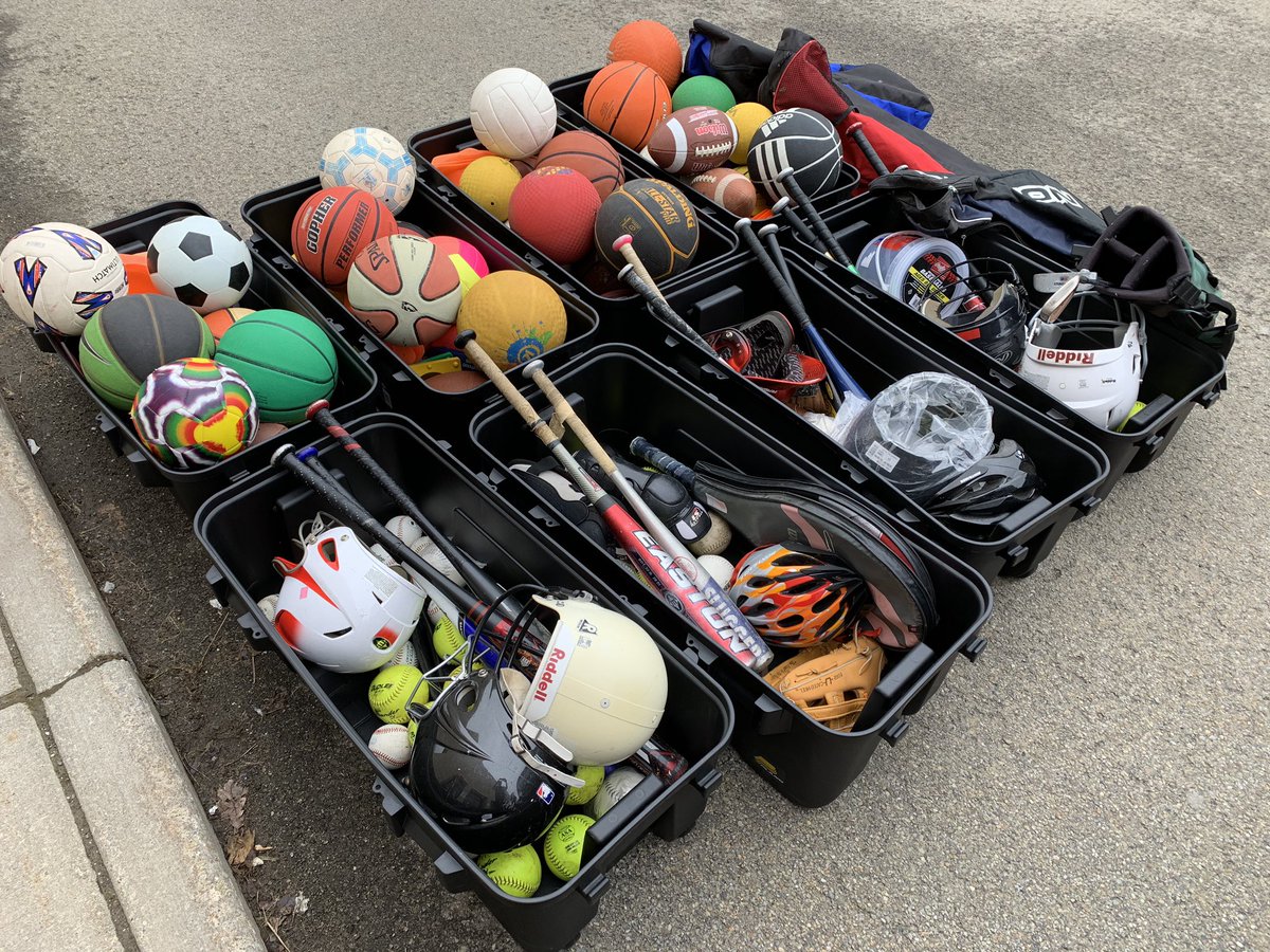 JPSPhysEd's tweet photo. Athletic equipment will be passed out to JPS students during lunch pick-up on Monday!  PLAY at home during this time away from your PE teachers! https://t.co/I8ub5DIltC
