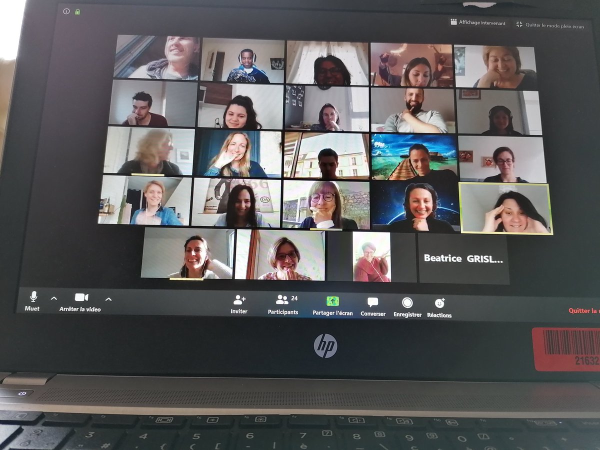 Après une semaine de télétravail chacun.e de son côté, on commence le week-end ensemble 🙂 #careercenter #teletravail #earlymakers #emlyon