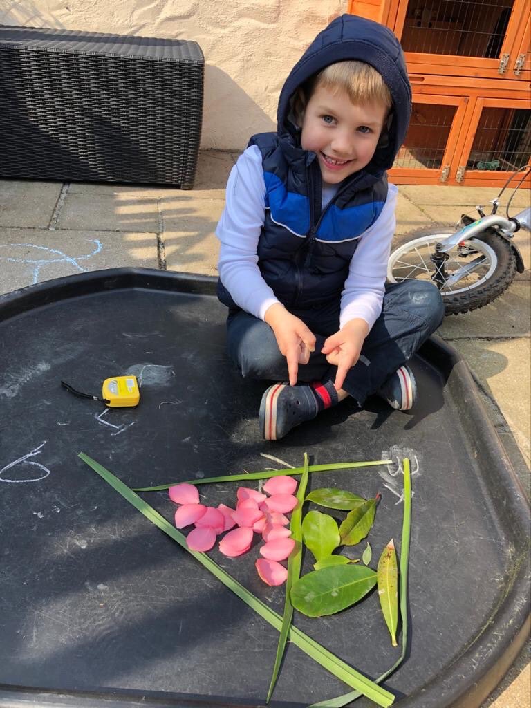 ConnorD_Academy's tweet photo. Thank you so much to our wonderful #EYFS families for continuing to provide our children with such fantastic opportunities to learn through play. 💙 #CDAFamily #ParentsAsPartners #HomeLearning https://t.co/gv2cBBZHr5