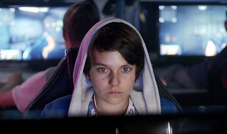 FILMDIENST's tweet photo. In der ARD Mediathek zu sehen: #Hackerville , eine deutsch-rumänische Thriller-Serie um einen Hacker-Angriff auf eine deutsche Großbank, eine eigenwillige Kommissarin und ein kriminelles Cyber-Wunderkind https://t.co/yjjBi2uuGx #Serientipp https://t.co/0riBPCPkNa