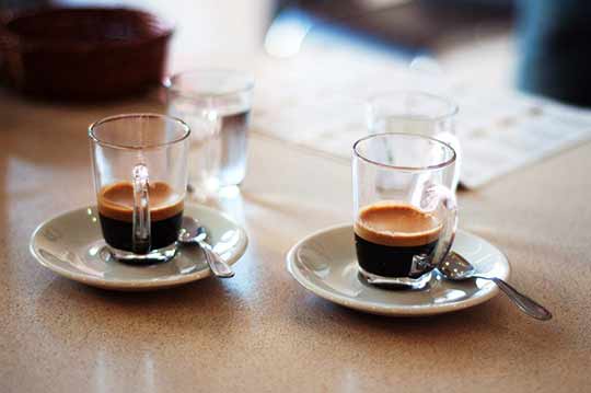 Camdencoffee's tweet photo. Face time is all the sweeter with a coffee in hand!
📍 Find us, we’re in in #Camden, #LadbrokeGrove, #Balham, #ShephardsBush and #Croydon https://t.co/lFg88g3u3a #CamdenCoffeeHouse #Coffee https://t.co/2jP7OX3Sml