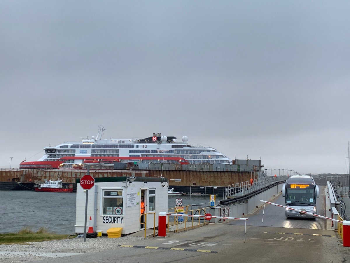 FalklandsinUK's tweet photo. The #Falklands #Humanitarian #cruise rescue in numbers: 6 #vessels, 857 passengers from 24 countries (200 UK) & 150 staff, onto 6 #Flights. Thanks to @SulivanShipping https://t.co/iPdkc2GyeU; @ITTFalklandIs ; https://t.co/jlwmHeO2Mm ; #Atlink #ByronMarine etc. Pic. Gus Clausen https://t.co/Gzd1YbGfef