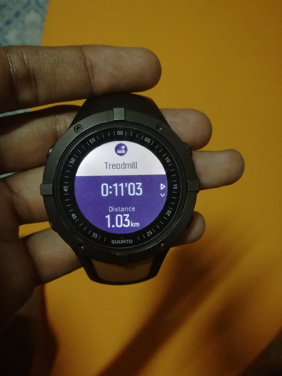 optimishaidir's tweet photo. Okay itu sahaja. Sempena tempoh #RestrictedMovementOrderMY  ini just berlari dalam pagar je lah. Ataupun berlari setempat dalam rumah. K bye  #StayHome https://t.co/a0o21fACso