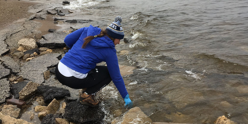 UWMadEngr's tweet photo. .@UWMadisonCEE's @remucal and PhD student @HelgemoeJo are working with @WardHydro to trace #lampricides as the chemicals move through #GreatLakes tributaries.

https://t.co/L9i36uJnrm https://t.co/7rhjjWctdC